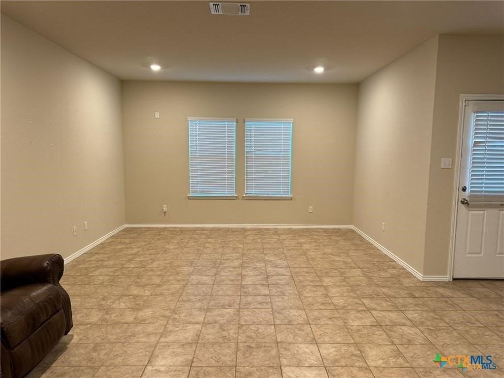 6113 Harriet Tubman Ave - Photo 4 of 21