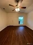 403 Olaf Dr #B - Photo 4 of 9