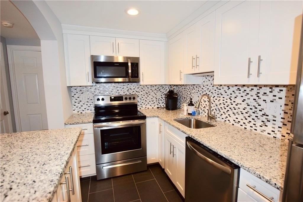 66 Girard Ave #309