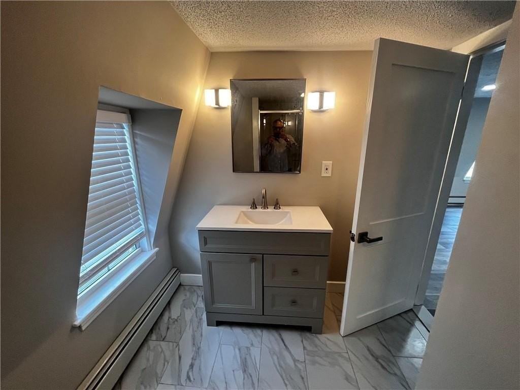 45 Kenyon St #3 - Photo 3 of 9