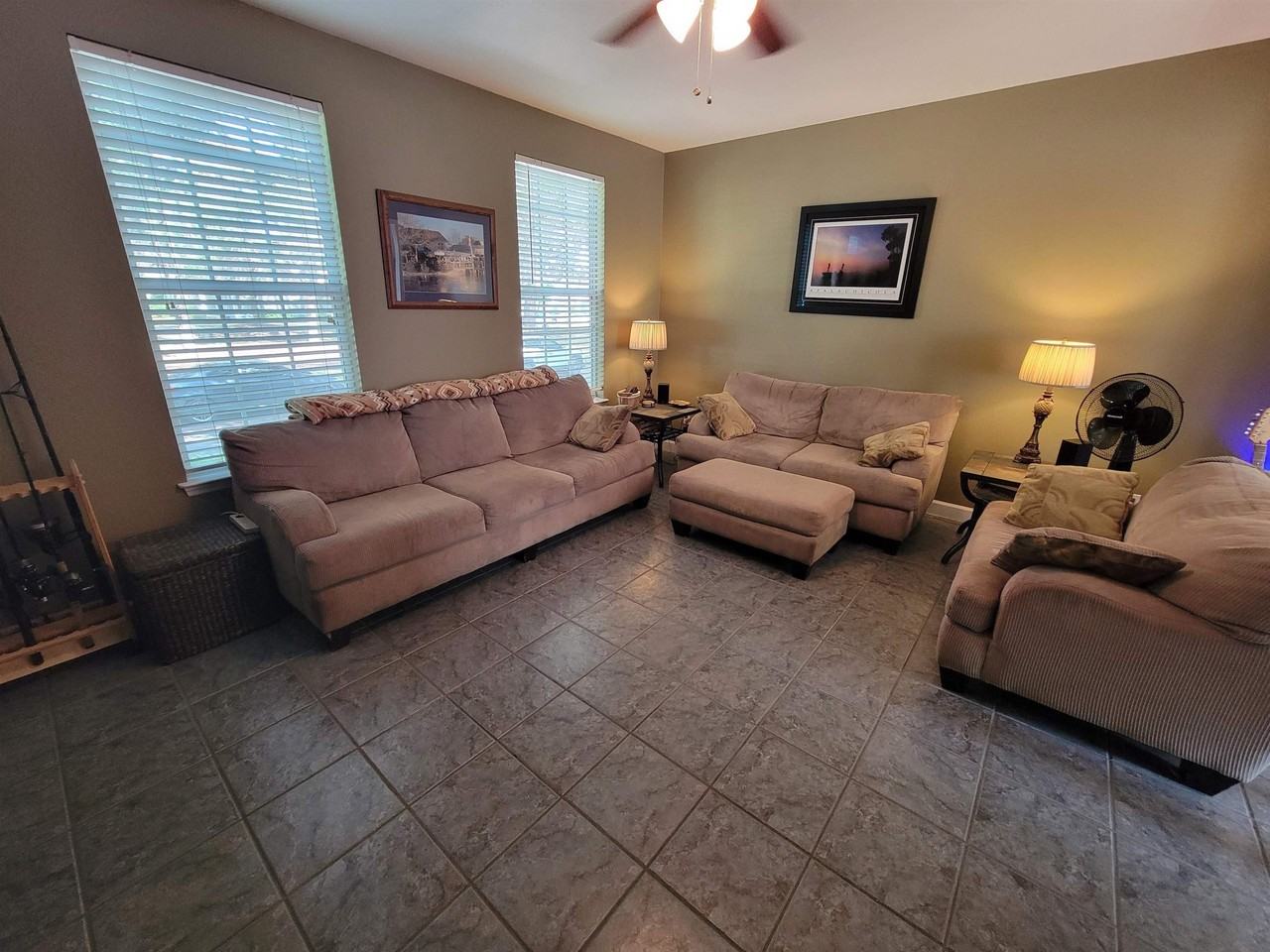 4278 Avon Park Cir - Photo 2 of 19