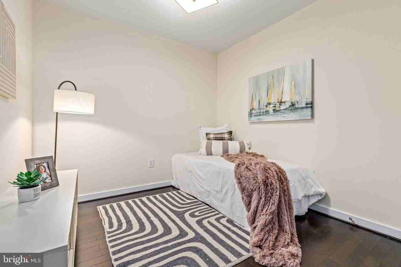1025 1st St Se #611 - Photo 6 of 34
