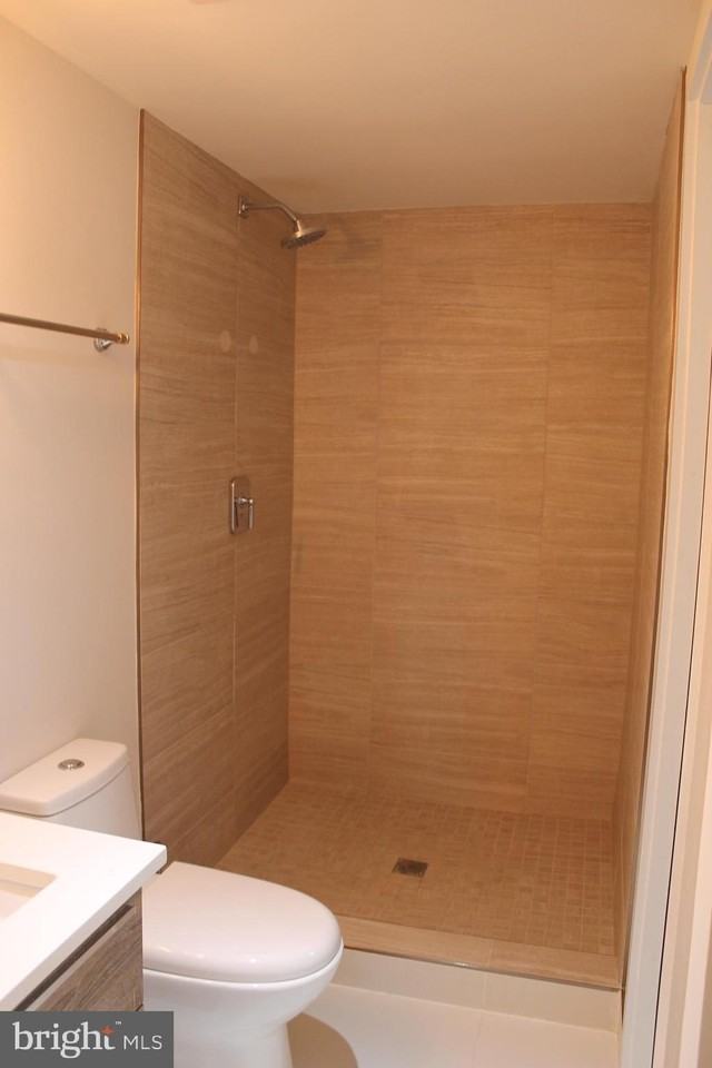 5110 Fort Totten Dr Ne #4 - Photo 5 of 25
