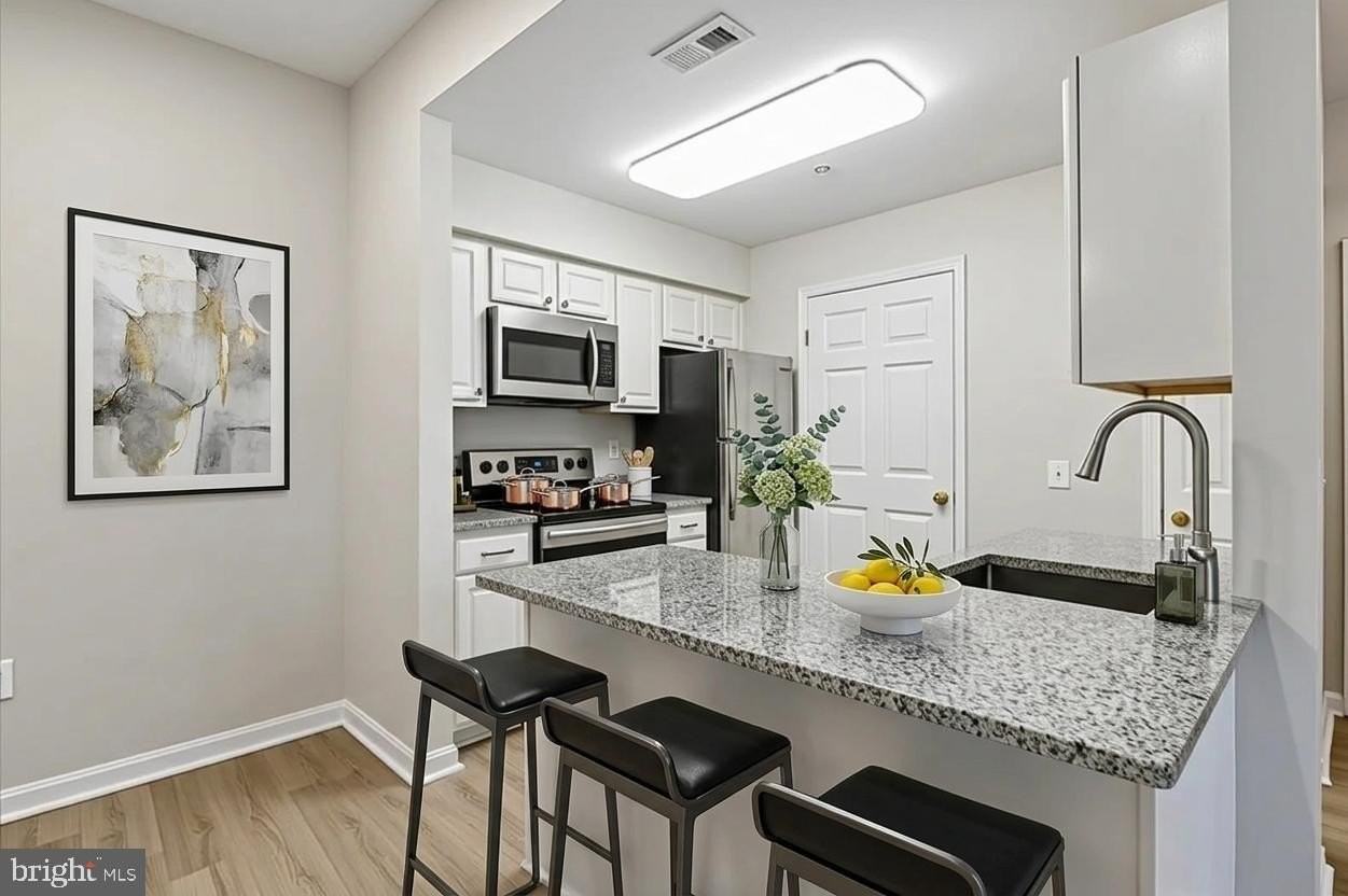 2001 Warners Ter N #104 - Photo 3 of 32