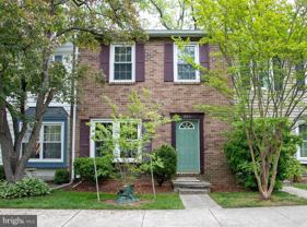 204 Michele Cir - Photo 1 of 1