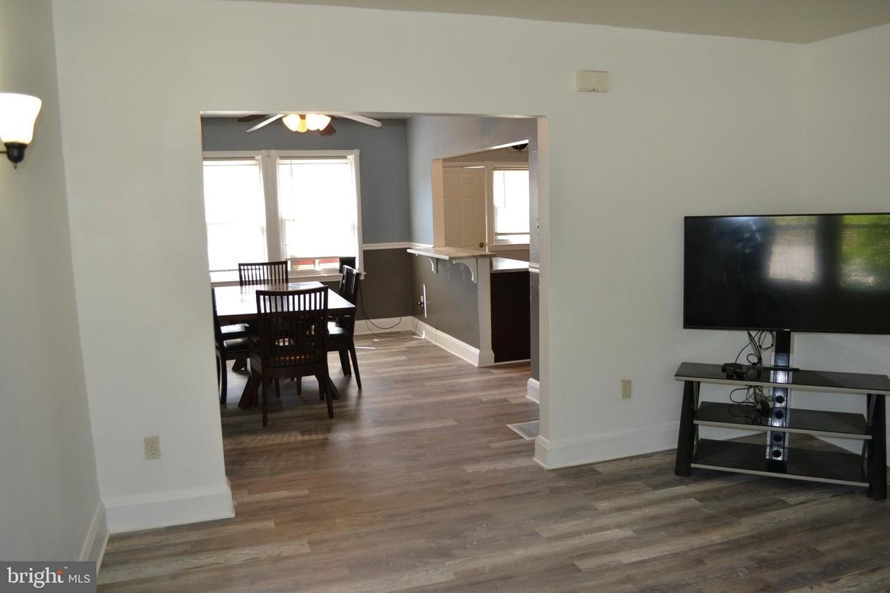 5153 Frederick Ave - Photo 5 of 29