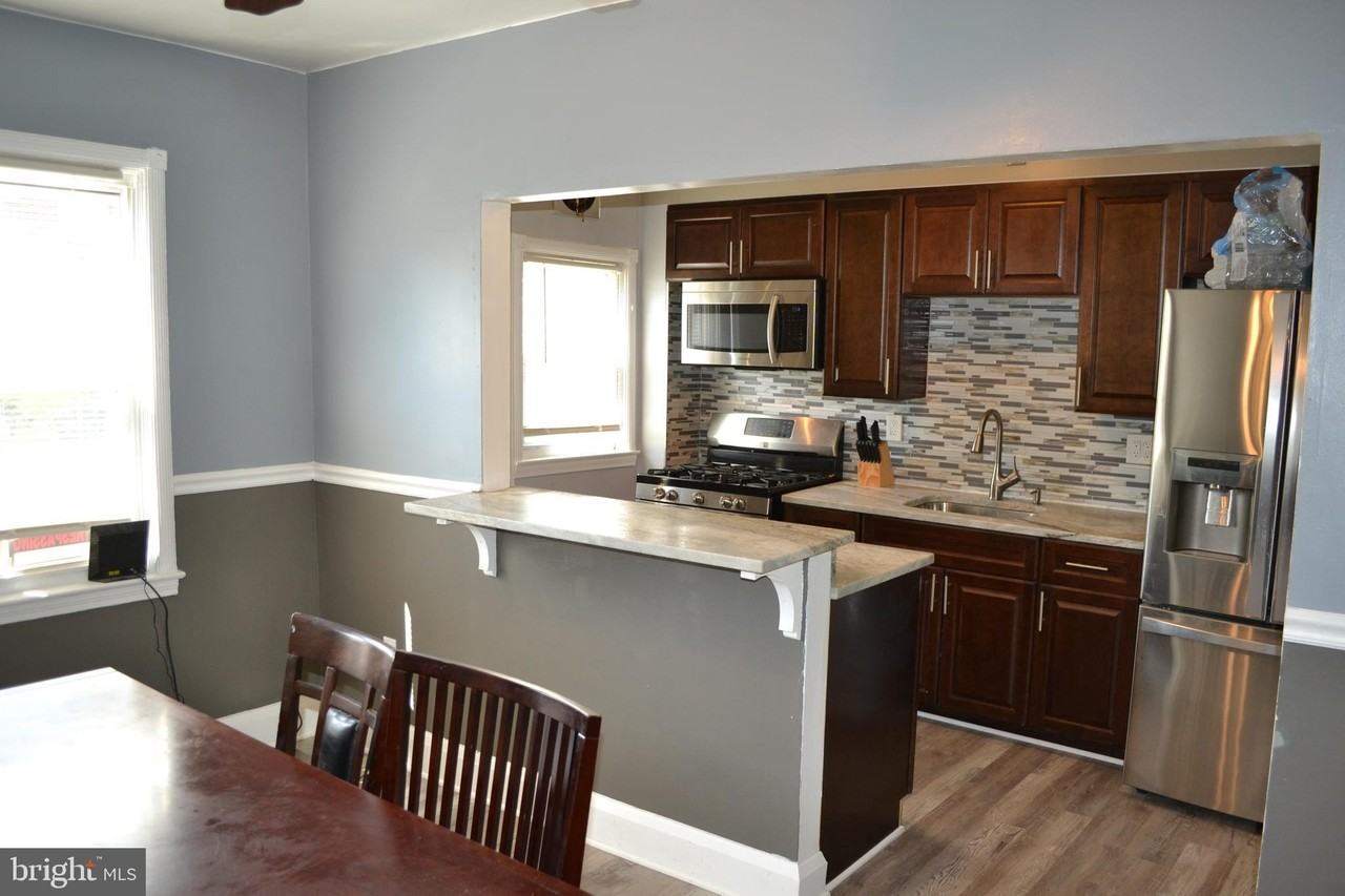 5153 Frederick Ave - Photo 7 of 29