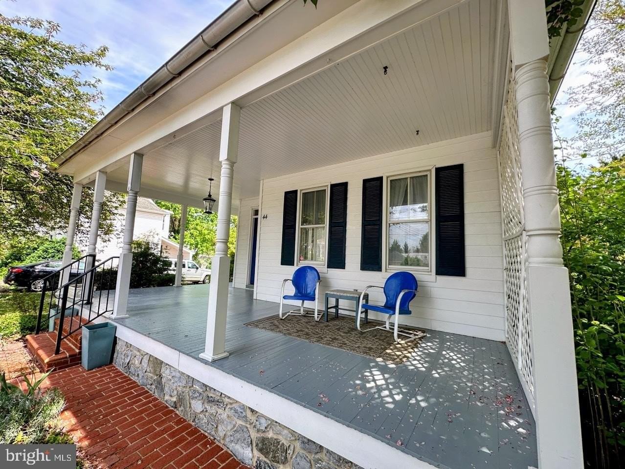 44 Fulton Ave - Photo 2 of 35