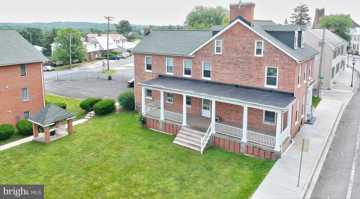 featured image of 604 W Main St #1