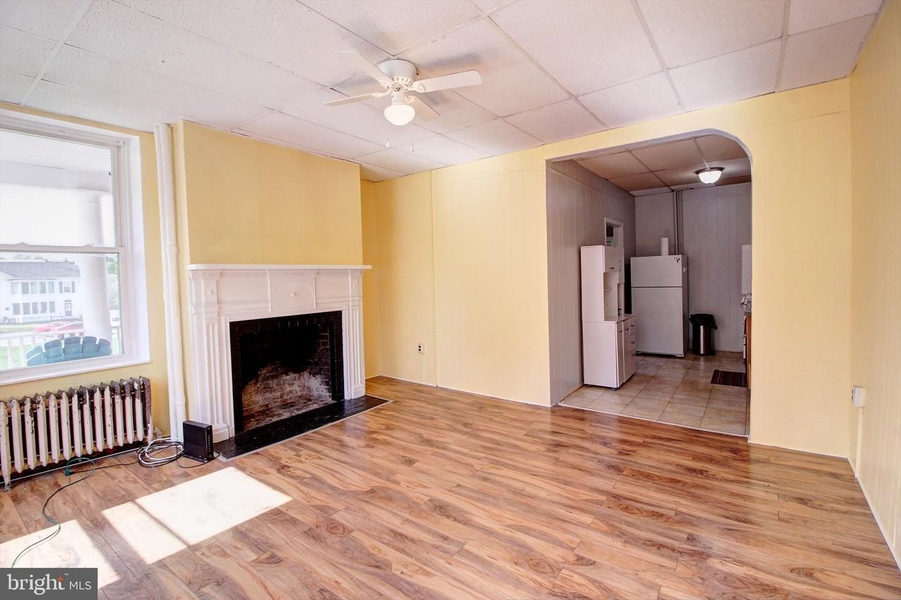 604 W Main St #1 - Photo 2 of 7