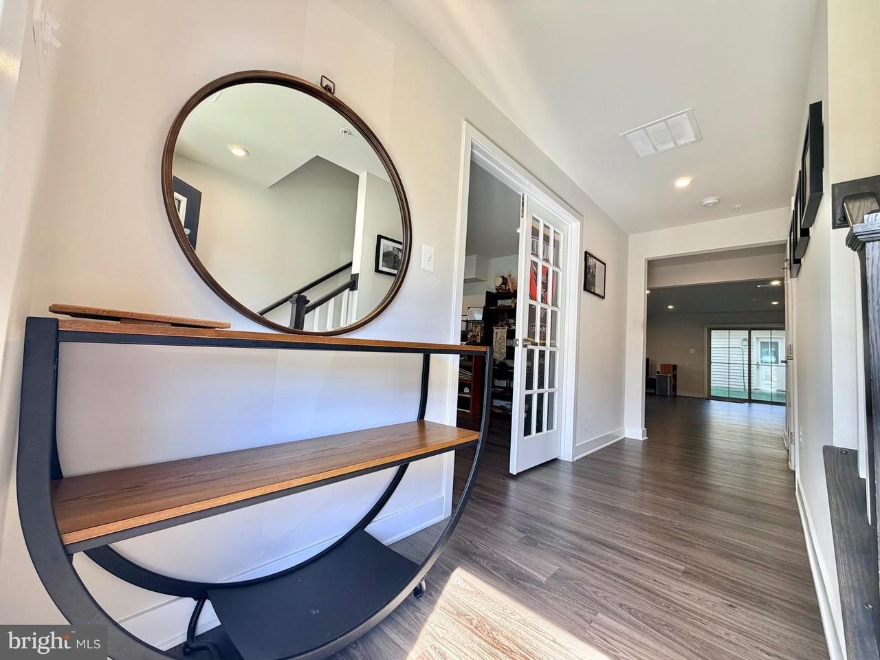 8627 Satinwood Dr - Photo 3 of 47