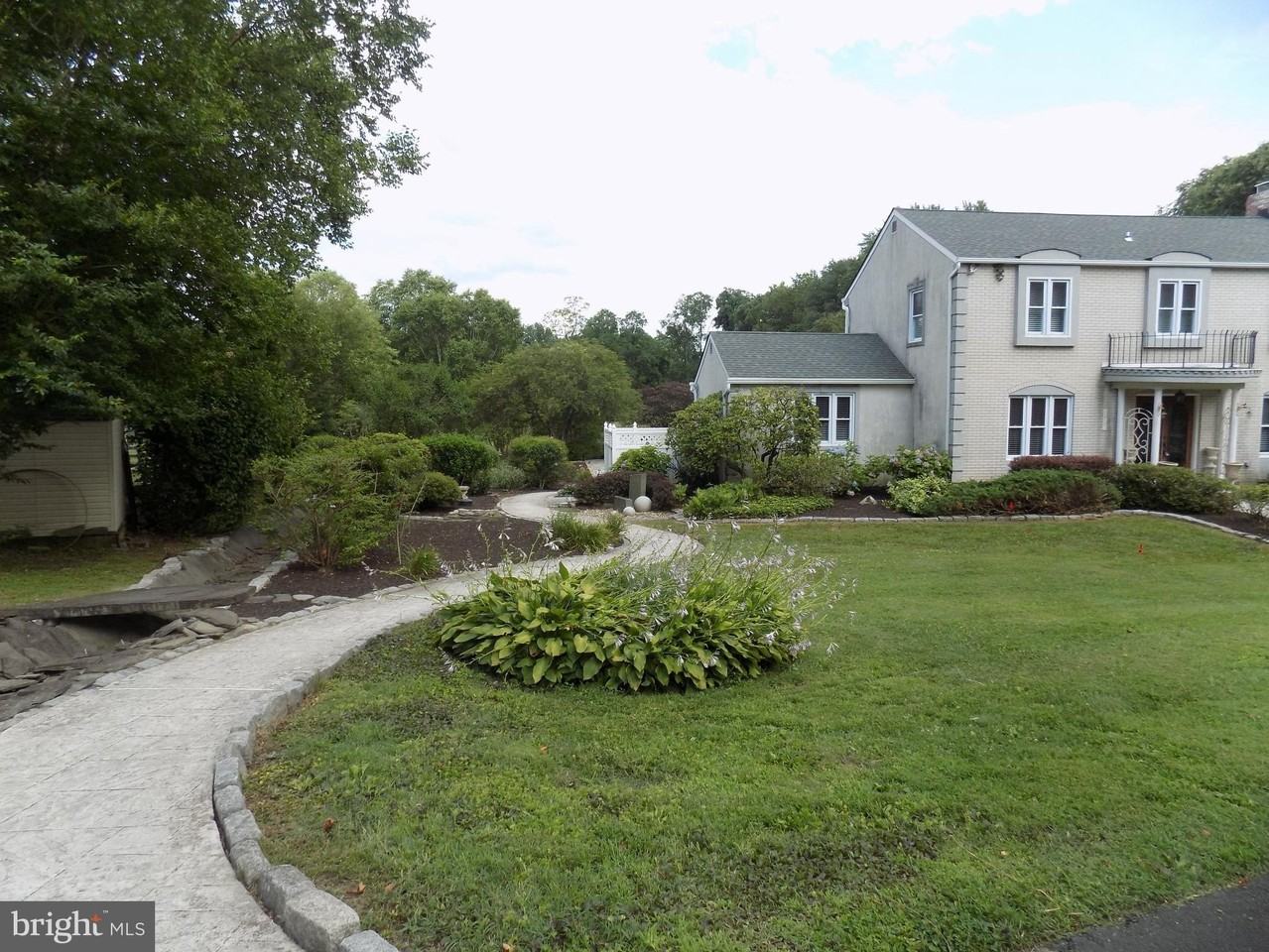 313 Glenville Rd - Photo 6 of 50