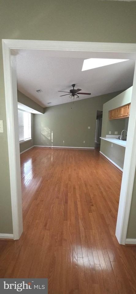 14201 Woolen Oak Ct #9-32 - Photo 4 of 10