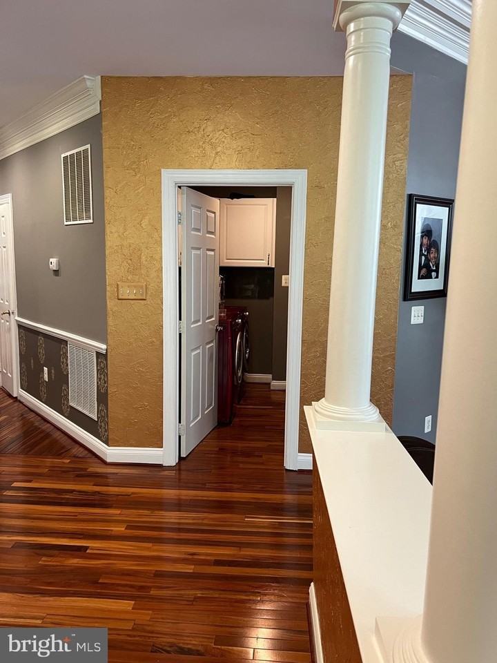 3911 Arbor Crest Way - Photo 3 of 50