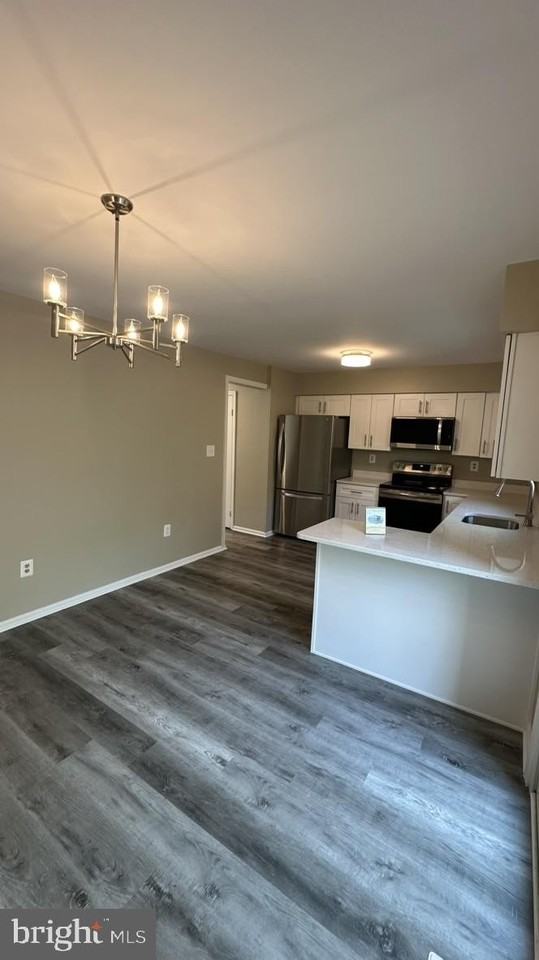 14646 London Ln - Photo 5 of 33