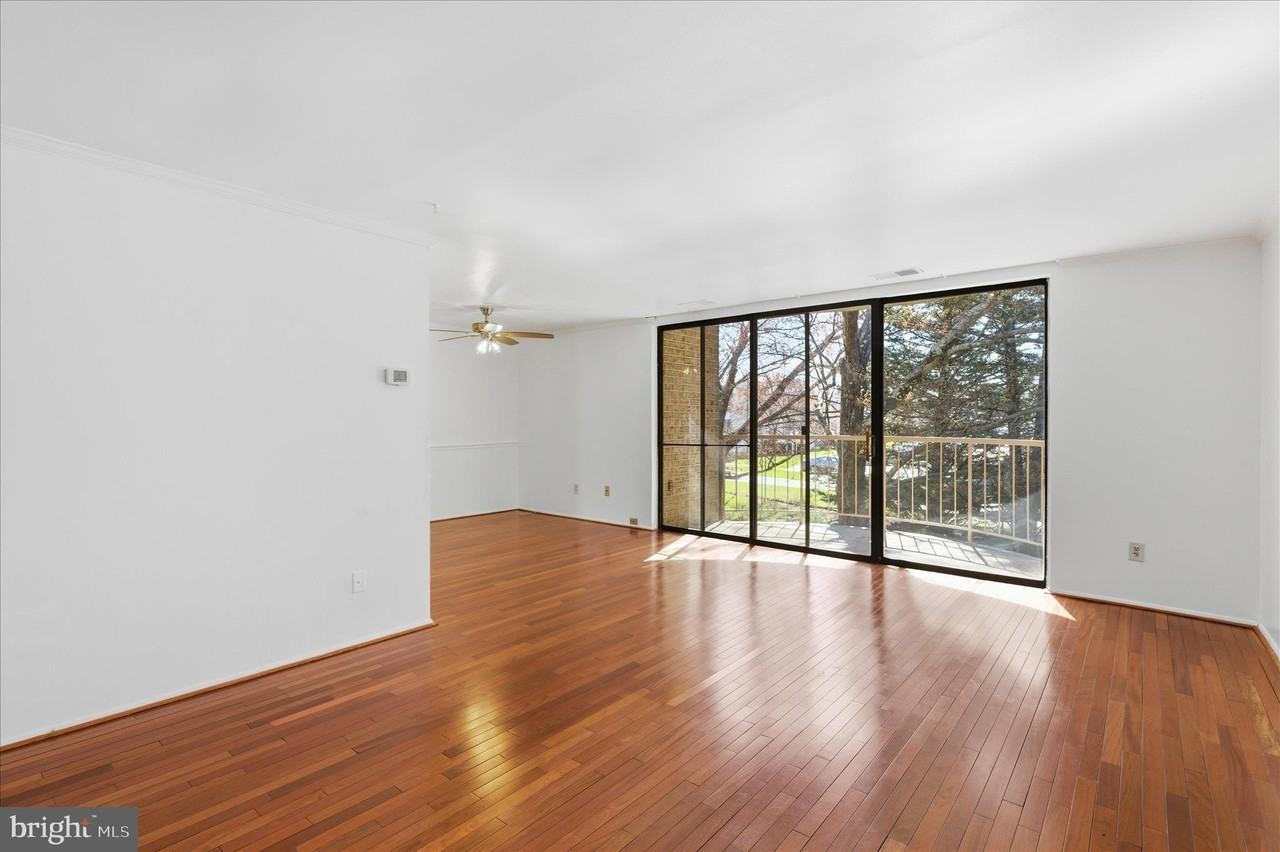 3360 Huntley Square Dr #B1 - Photo 5 of 22