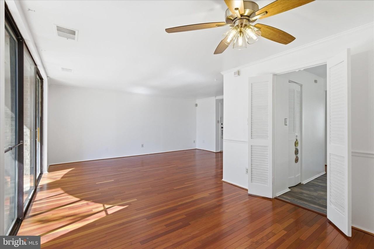 3360 Huntley Square Dr #B1 - Photo 7 of 22