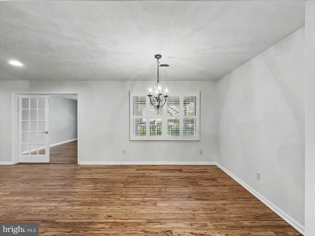 330 Parkwood Dr - Photo 4 of 24