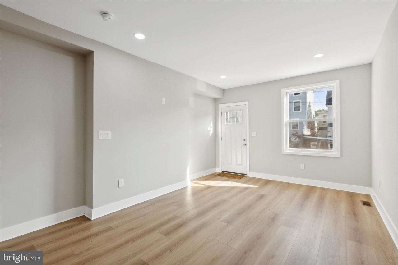 247 E 6th Ave - Photo 7 of 25