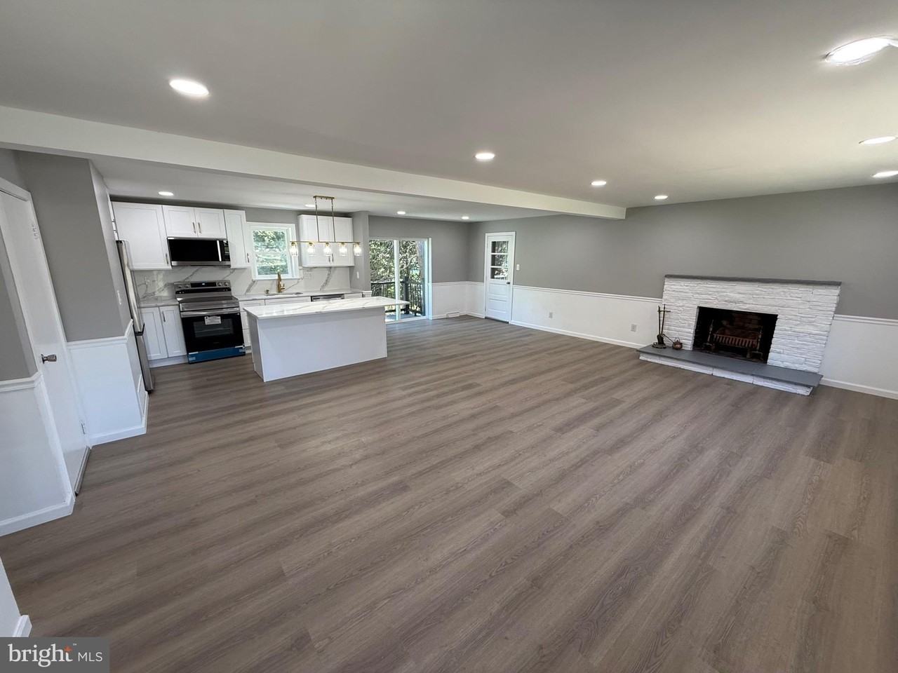 1300 Kirks Ln - Photo 2 of 29