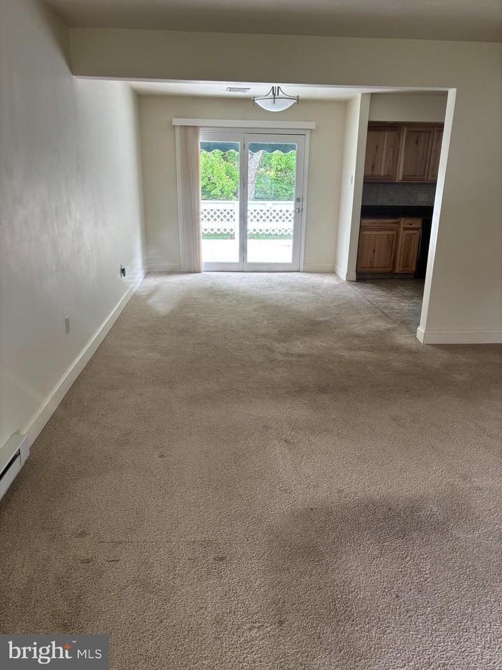 2435 Welsh Dr - Photo 5 of 11