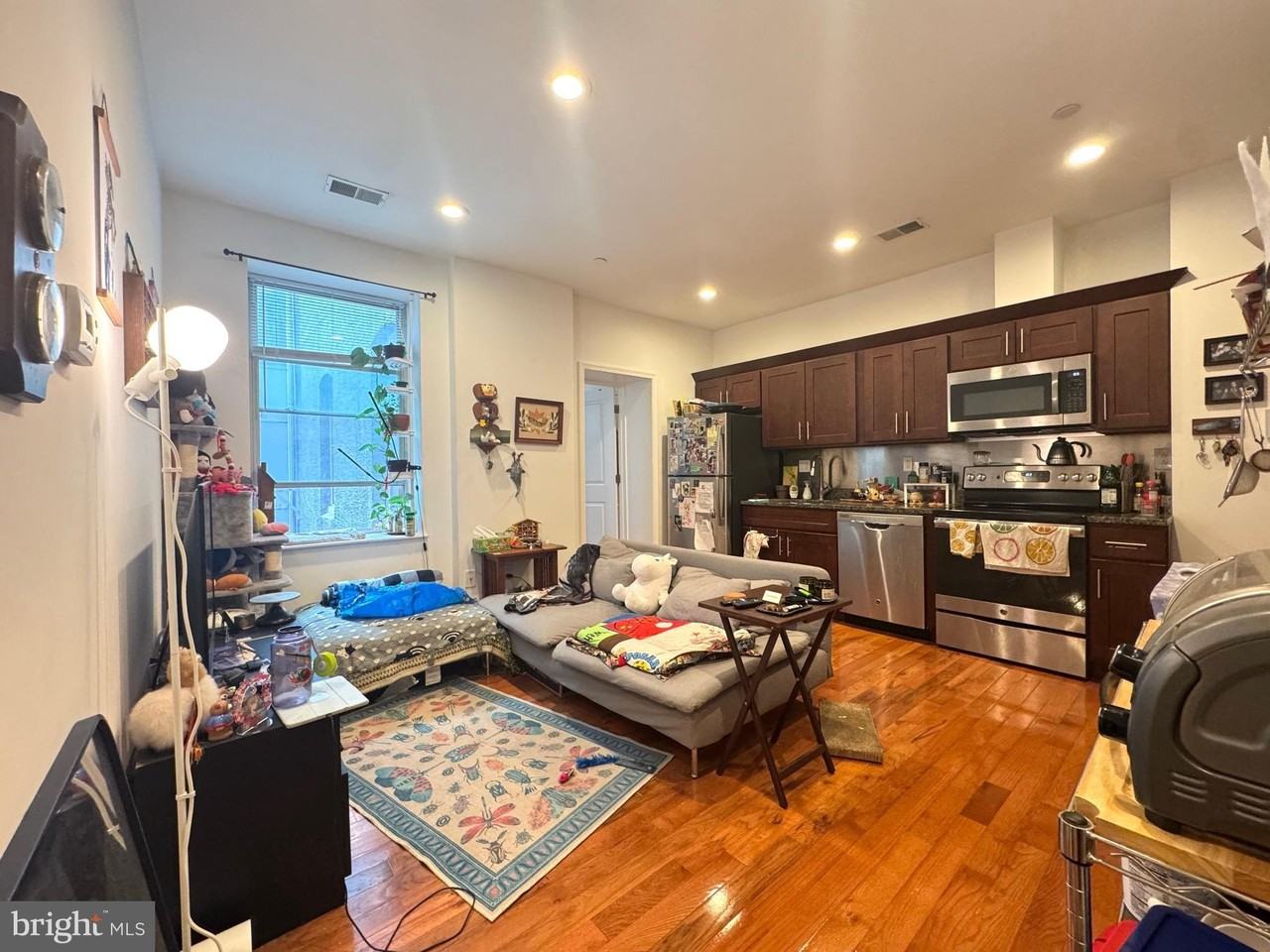 1800 Ridge Ave Apt 8 #12 - Photo 5 of 24