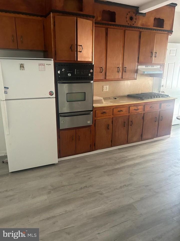 1550 Ruan St - Photo 2 of 22