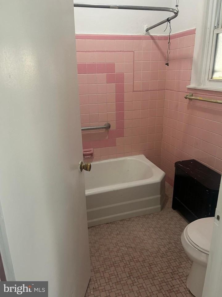 1550 Ruan St - Photo 6 of 22