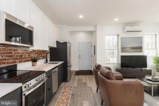 212 Catharine St #7 - Photo 1 of 1