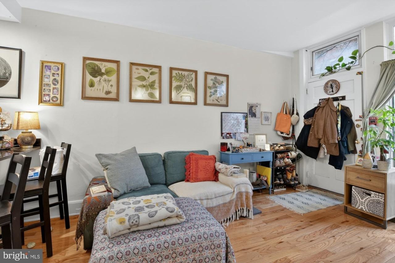 258 S 9th St #1F - Photo 4 of 14