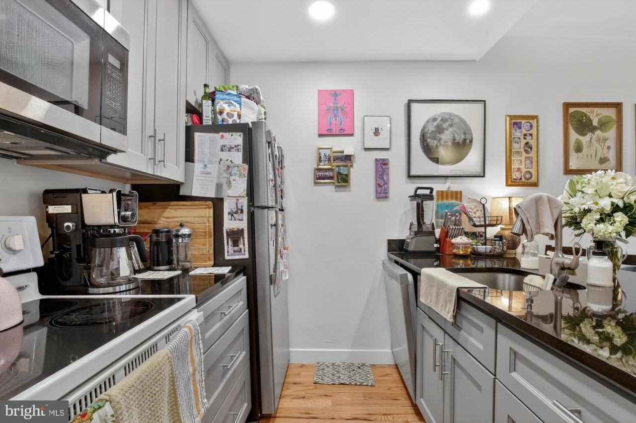 258 S 9th St #1F - Photo 7 of 14
