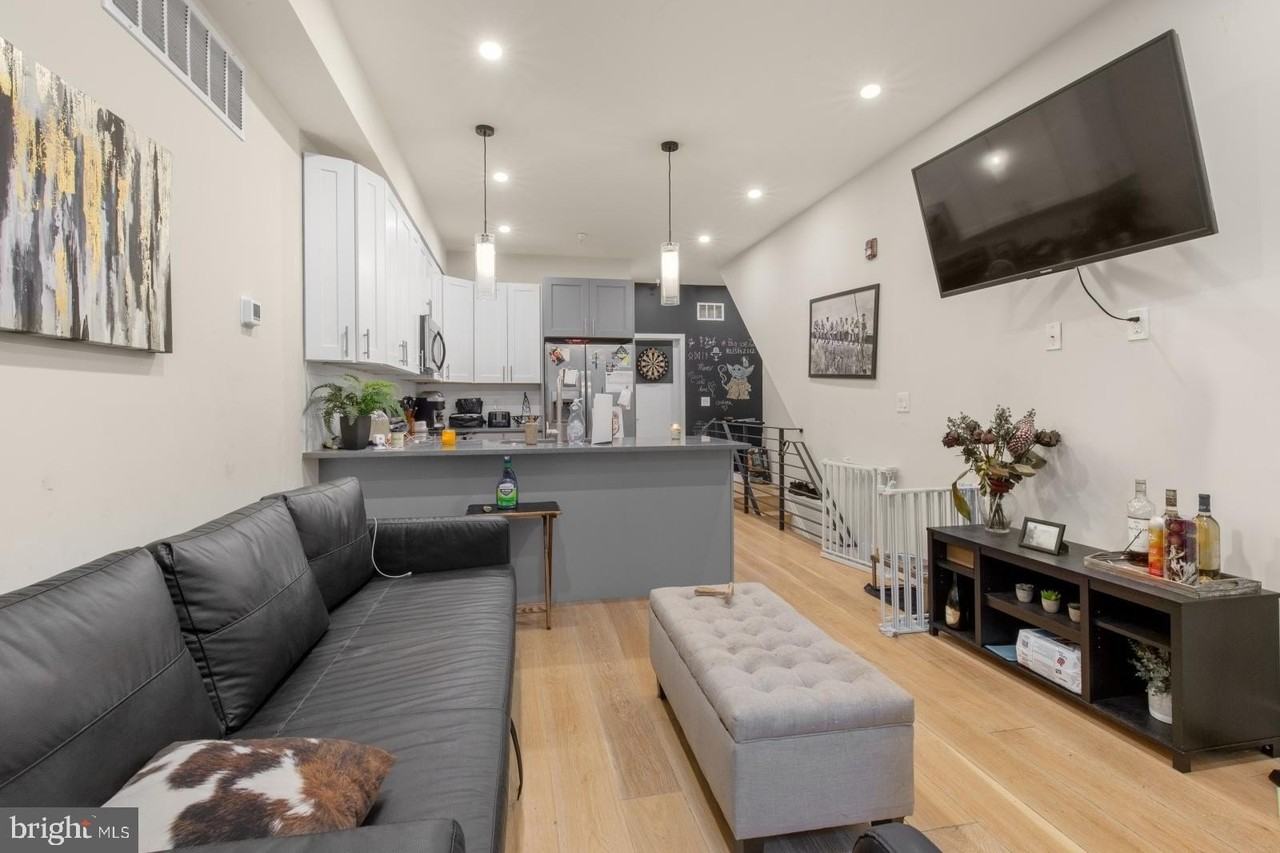 1702 Point Breeze Ave #A - Photo 3 of 22
