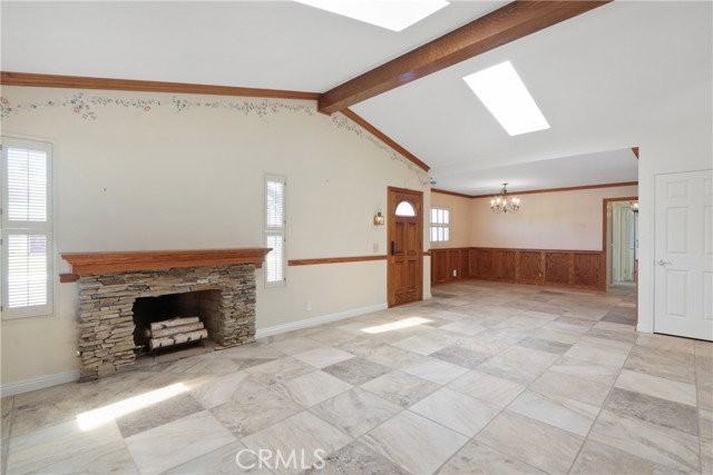 22892 Plainview Cir - Photo 2 of 8