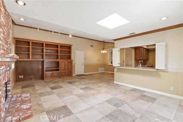 22892 Plainview Cir - Photo 5 of 8