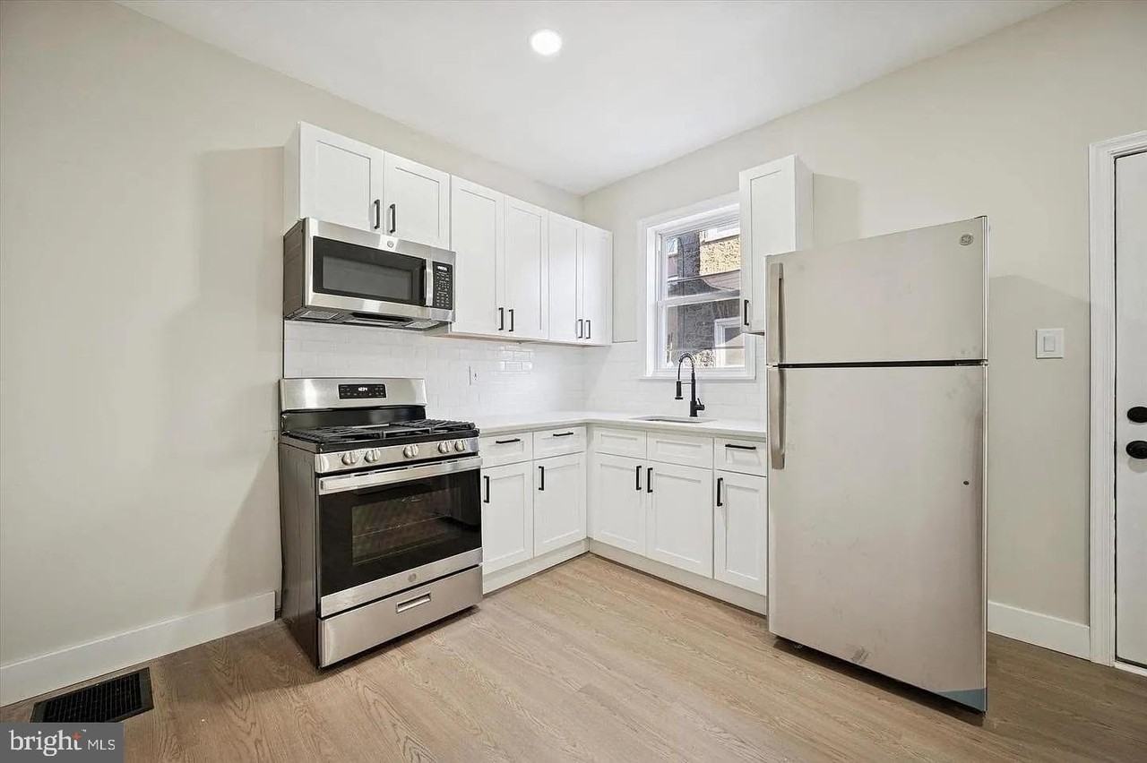 75 E High St #1 - Photo 2 of 8