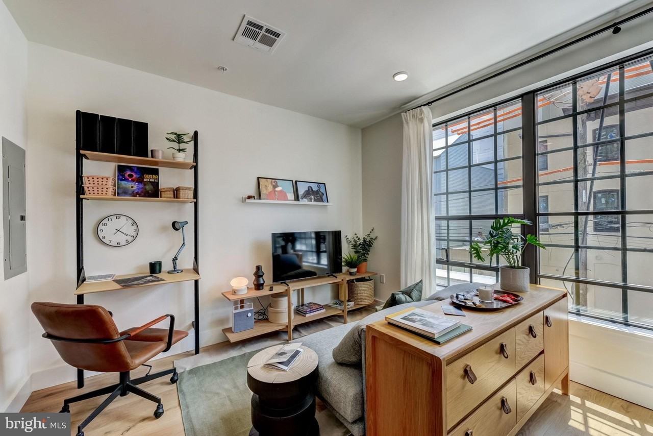 1701 N 2nd St - Photo 2 of 29