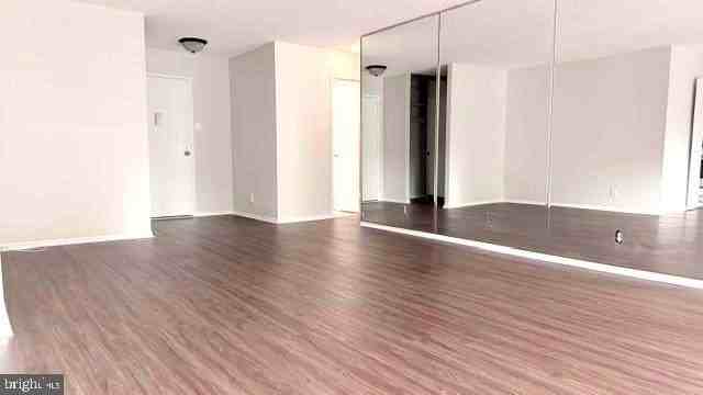 307 Yoakum Pkwy #310 - Photo 7 of 36
