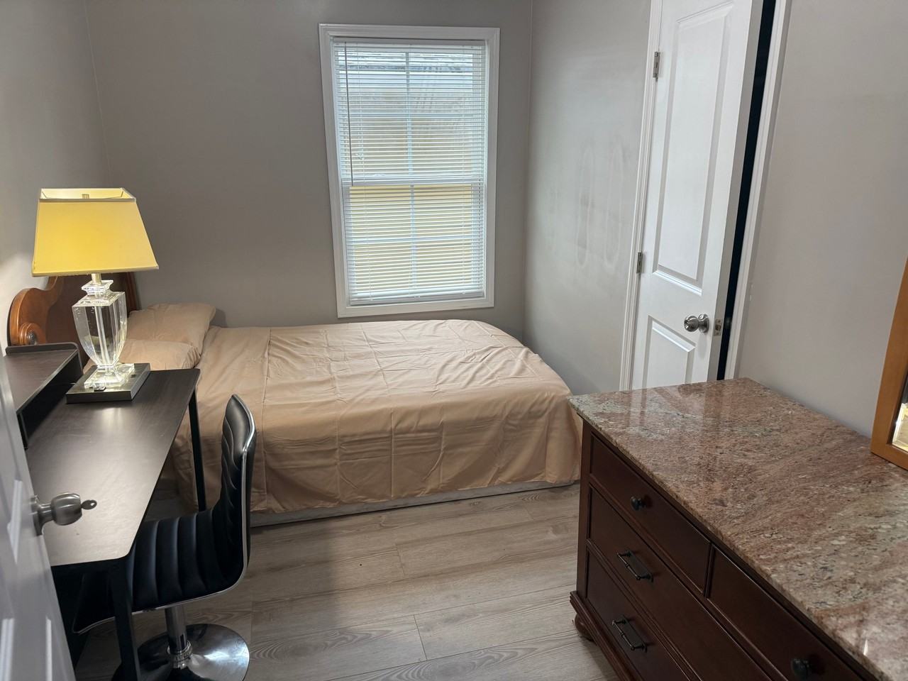 1081 State St Nw - Photo 3 of 3