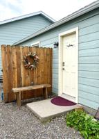 featured image of 405 S 12th St #B