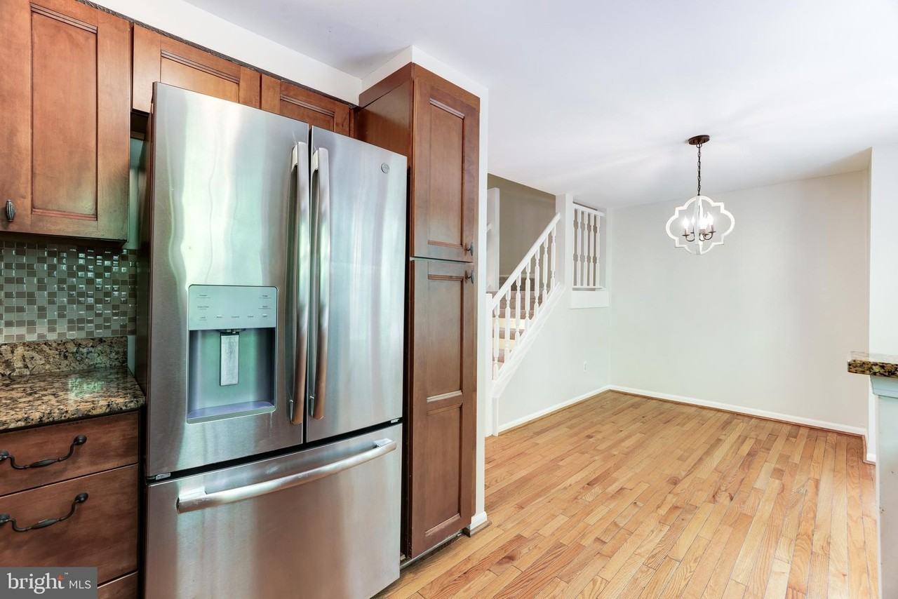 11774 Bayfield Ct - Photo 6 of 40