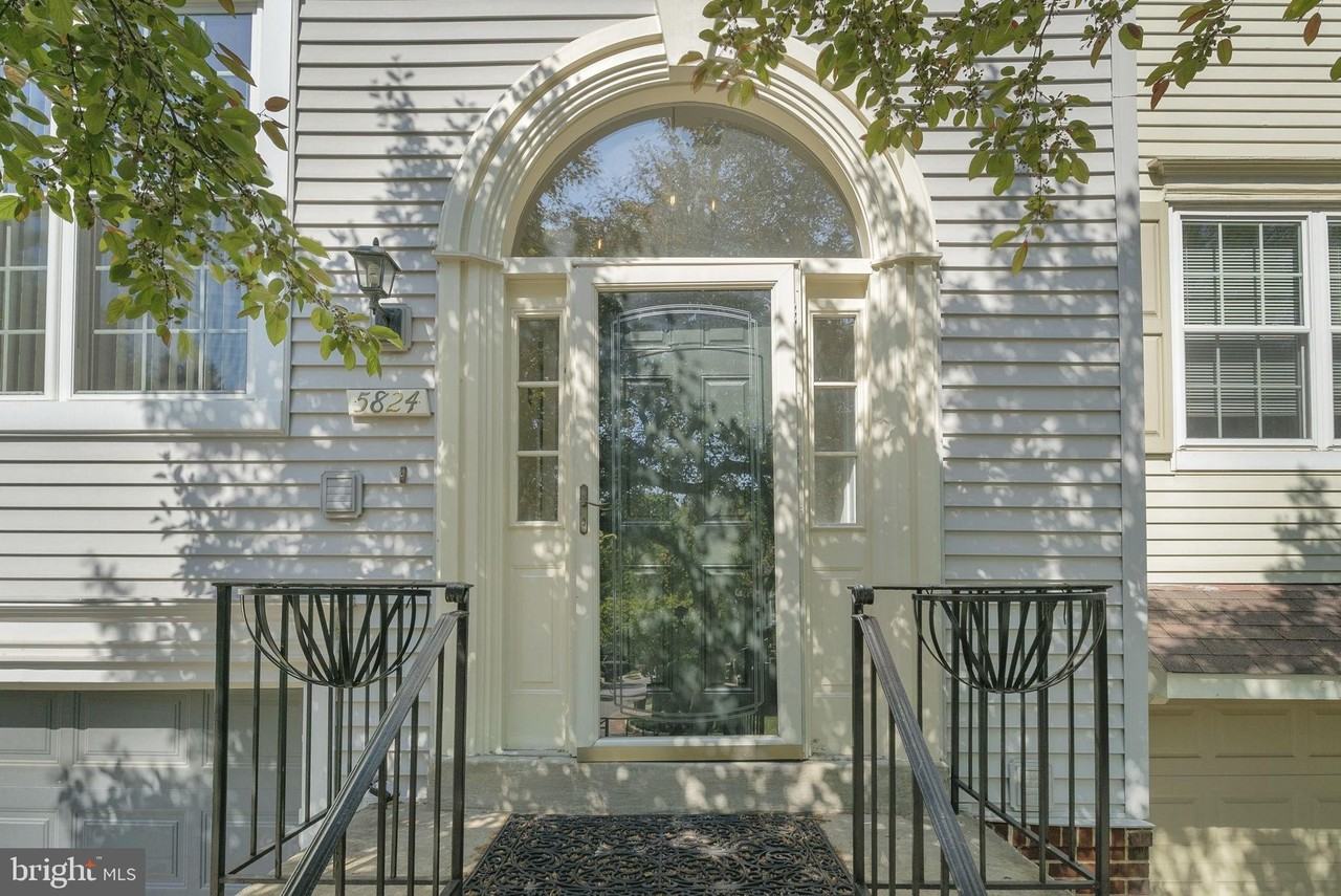 5824 Wye Oak Commons Ct - Photo 4 of 40