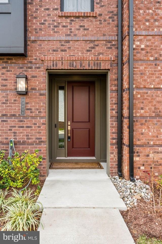 43433 Wilcox Ter - Photo 6 of 50