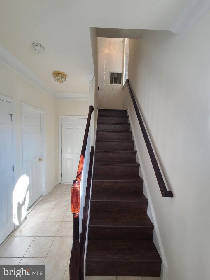 42625 Homefront Ter - Photo 4 of 32