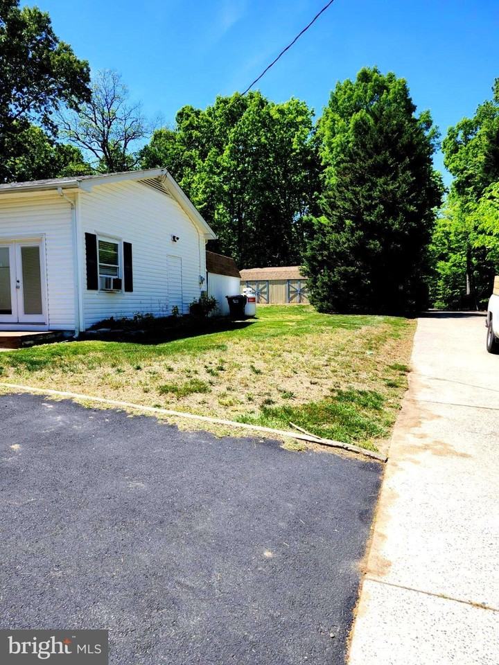 9632 Leavells Rd - Photo 2 of 23