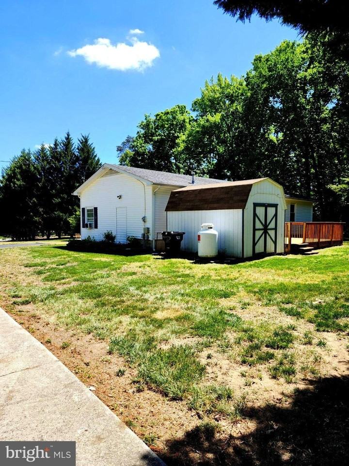 9632 Leavells Rd - Photo 4 of 23