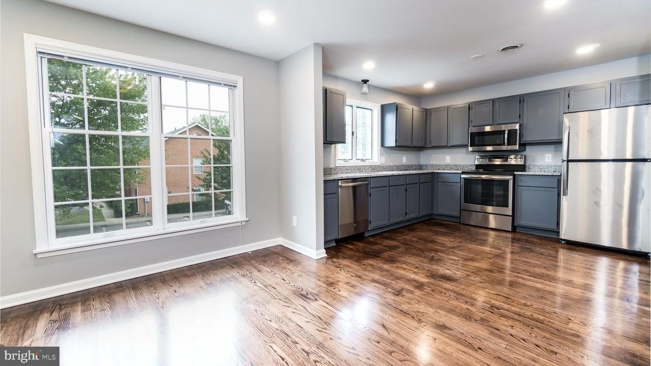 2632 Daniel Ter - Photo 2 of 15