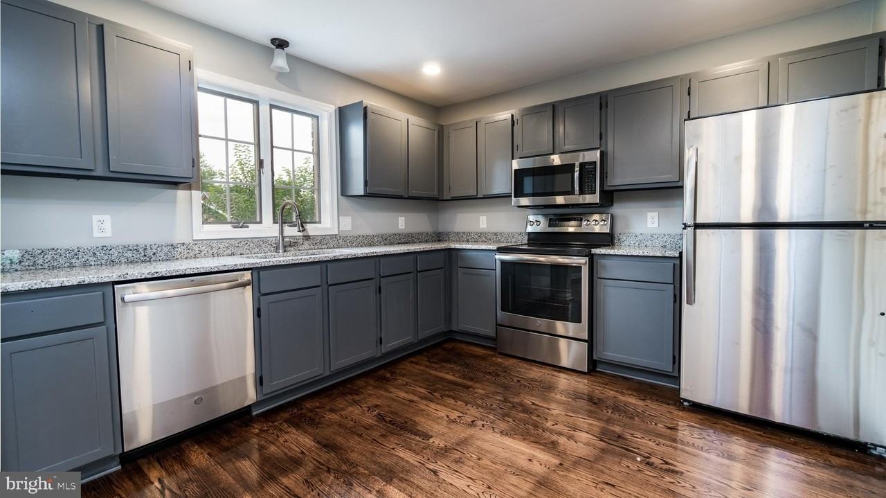 2632 Daniel Ter - Photo 3 of 15