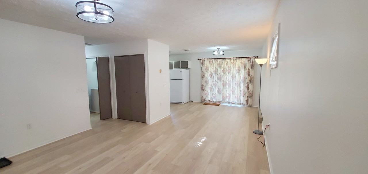 352 Opequon Ave - Photo 3 of 15