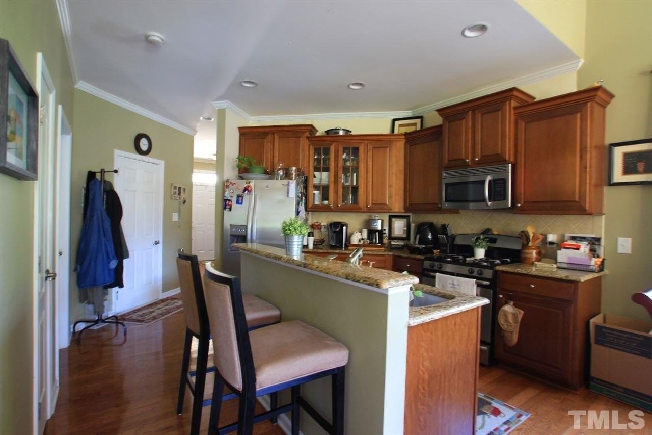 8334 Primanti Blvd - Photo 3 of 16