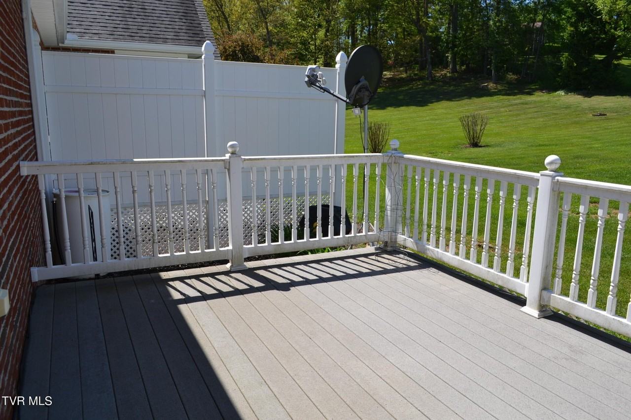 20299 Millbrook Dr #7B - Photo 5 of 27